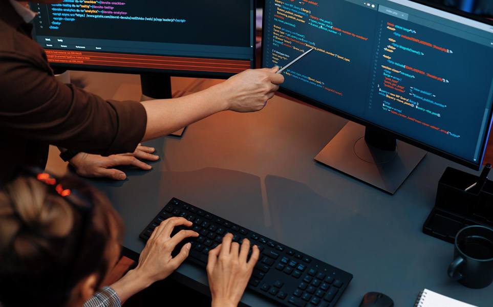 WordPress vs Webflow โ Our Developers Settle The Debate